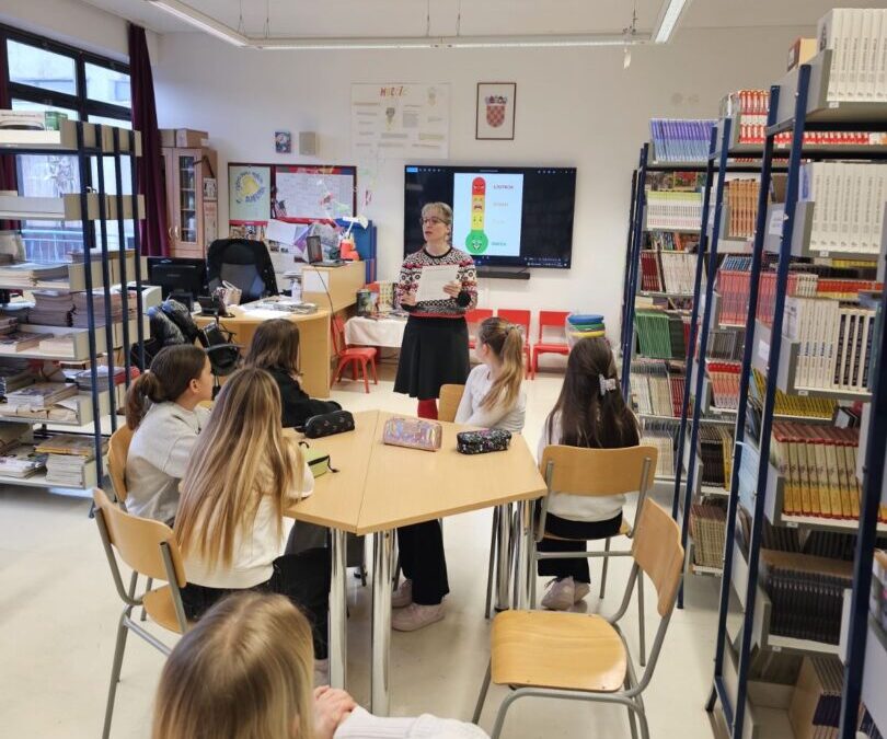 “Emocionalni” Dan sigurnog interneta u školskoj knjižnici